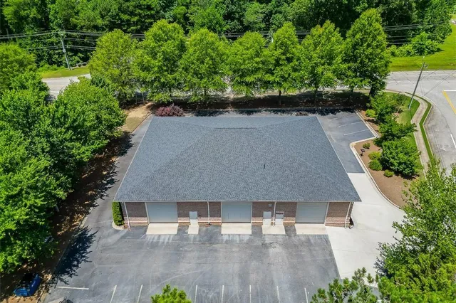 $1,499,000 | 6105 Atlanta Highway, Flowery Branch, GA 30542