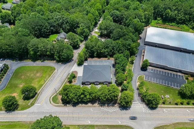 $1,499,000 | 6105 Atlanta Highway, Flowery Branch, GA 30542