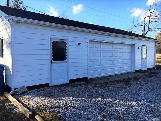 1465 Toben Road Carleton, MI 48117 - Photo 4 of 19