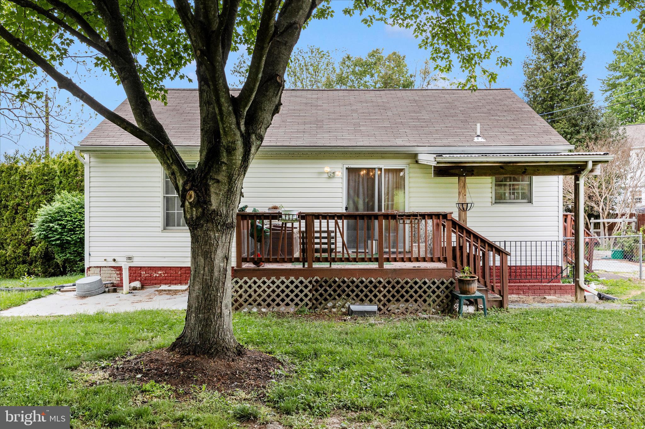 9549 Fingerboard Road Ijamsville, MD 21754 - Photo 43 of 50 Exterior Back