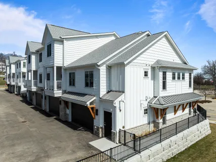 $1,765,000 | 278 High Street, Unit 9, Fontana, WI 53125