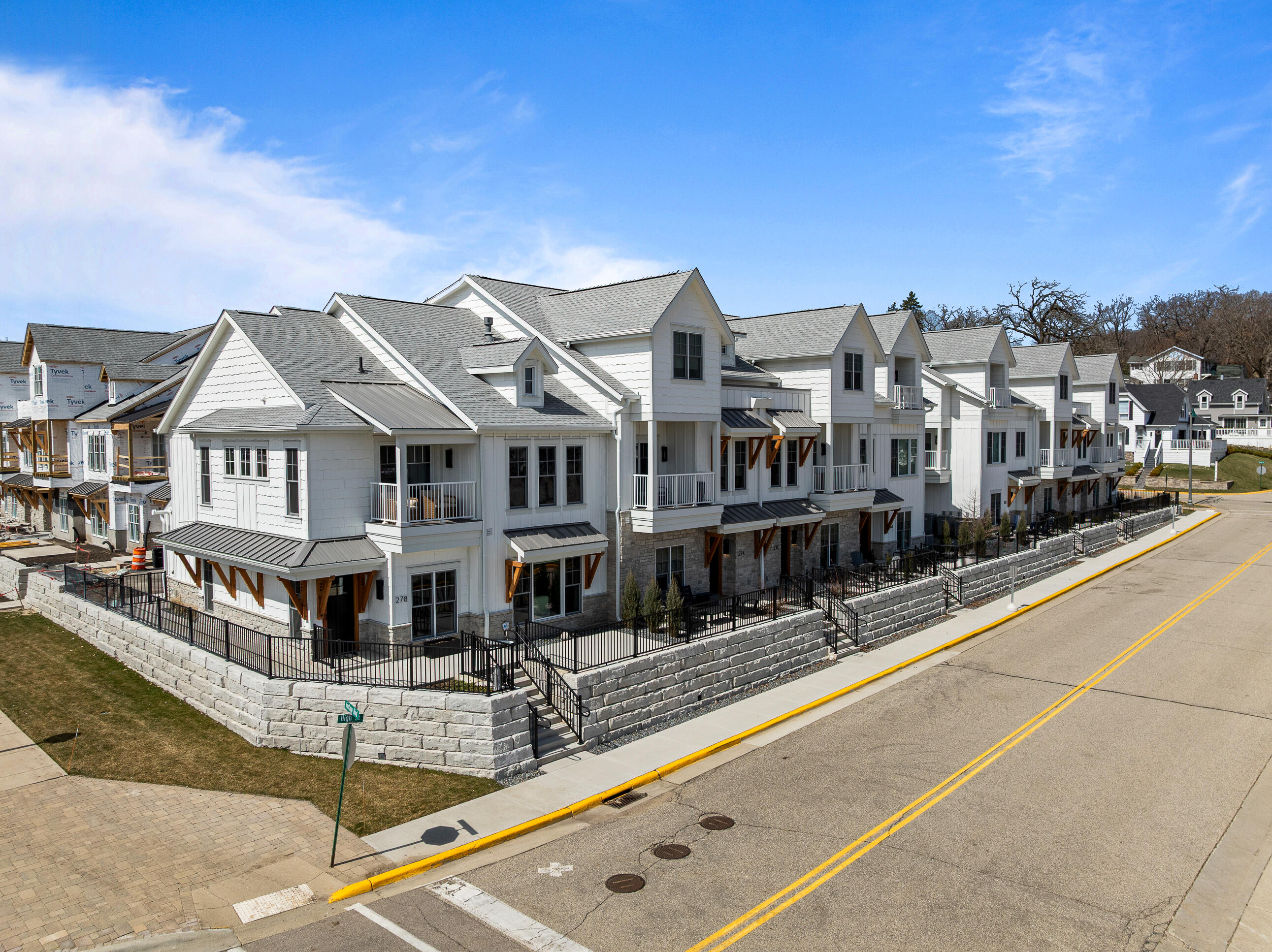 278 High Street, Unit 9 Fontana, WI 53125 - Photo 106 of 115 278 High St-15