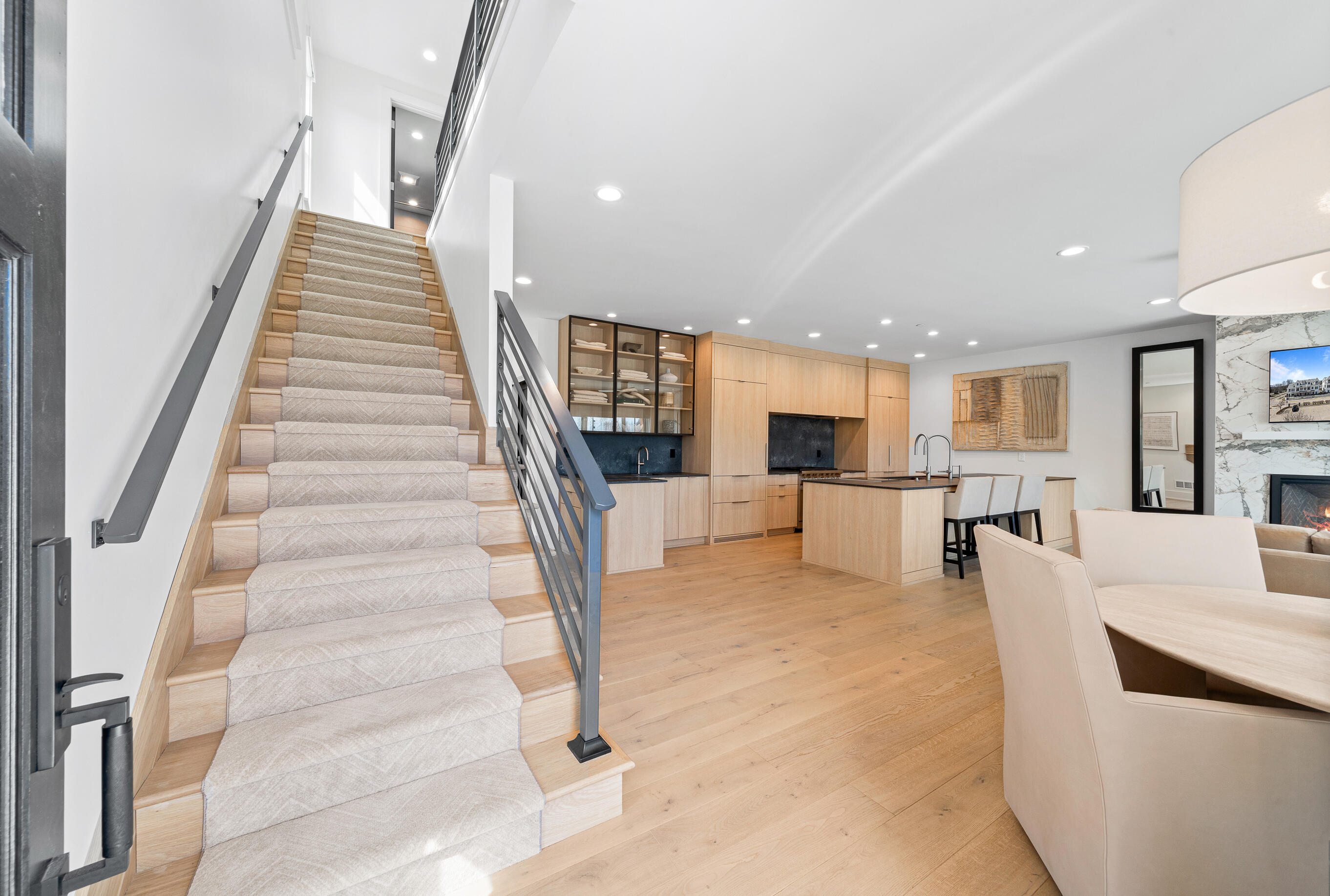278 High Street, Unit 9 Fontana, WI 53125 - Photo 11 of 110 Natural Light Throughout