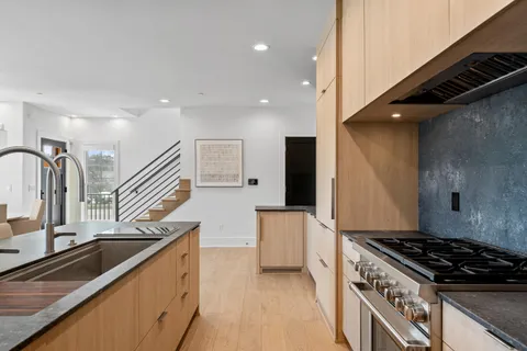 $1,765,000 | 278 High Street, Unit 9, Fontana, WI 53125