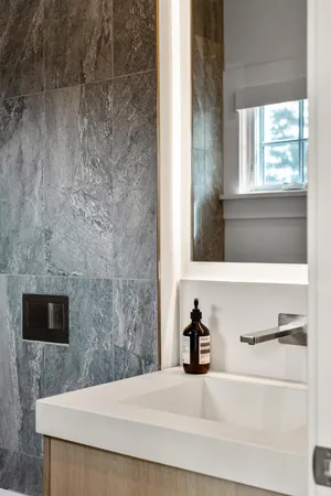 $1,765,000 | 278 High Street, Unit 9, Fontana, WI 53125