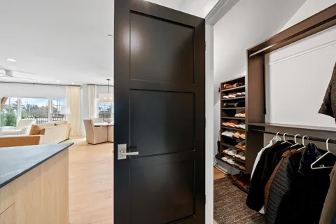 $1,765,000 | 278 High Street, Unit 9, Fontana, WI 53125