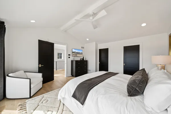 $1,765,000 | 278 High Street, Unit 9, Fontana, WI 53125