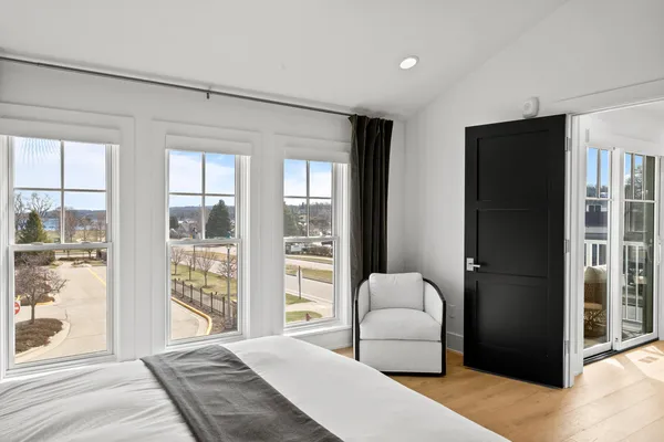 $1,765,000 | 278 High Street, Unit 9, Fontana, WI 53125