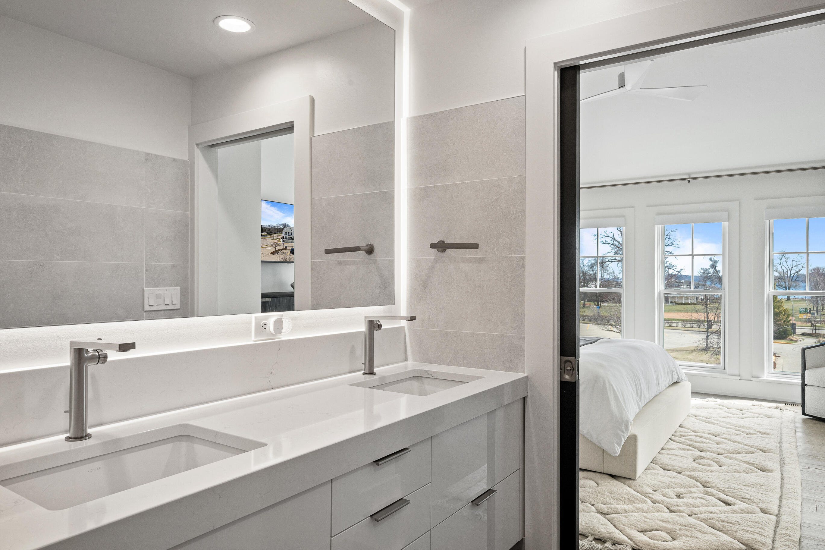 278 High Street, Unit 9 Fontana, WI 53125 - Photo 53 of 110 Stunning