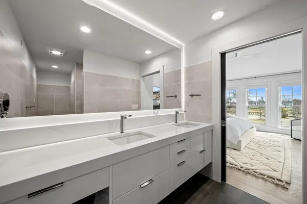 $1,765,000 | 278 High Street, Unit 9, Fontana, WI 53125