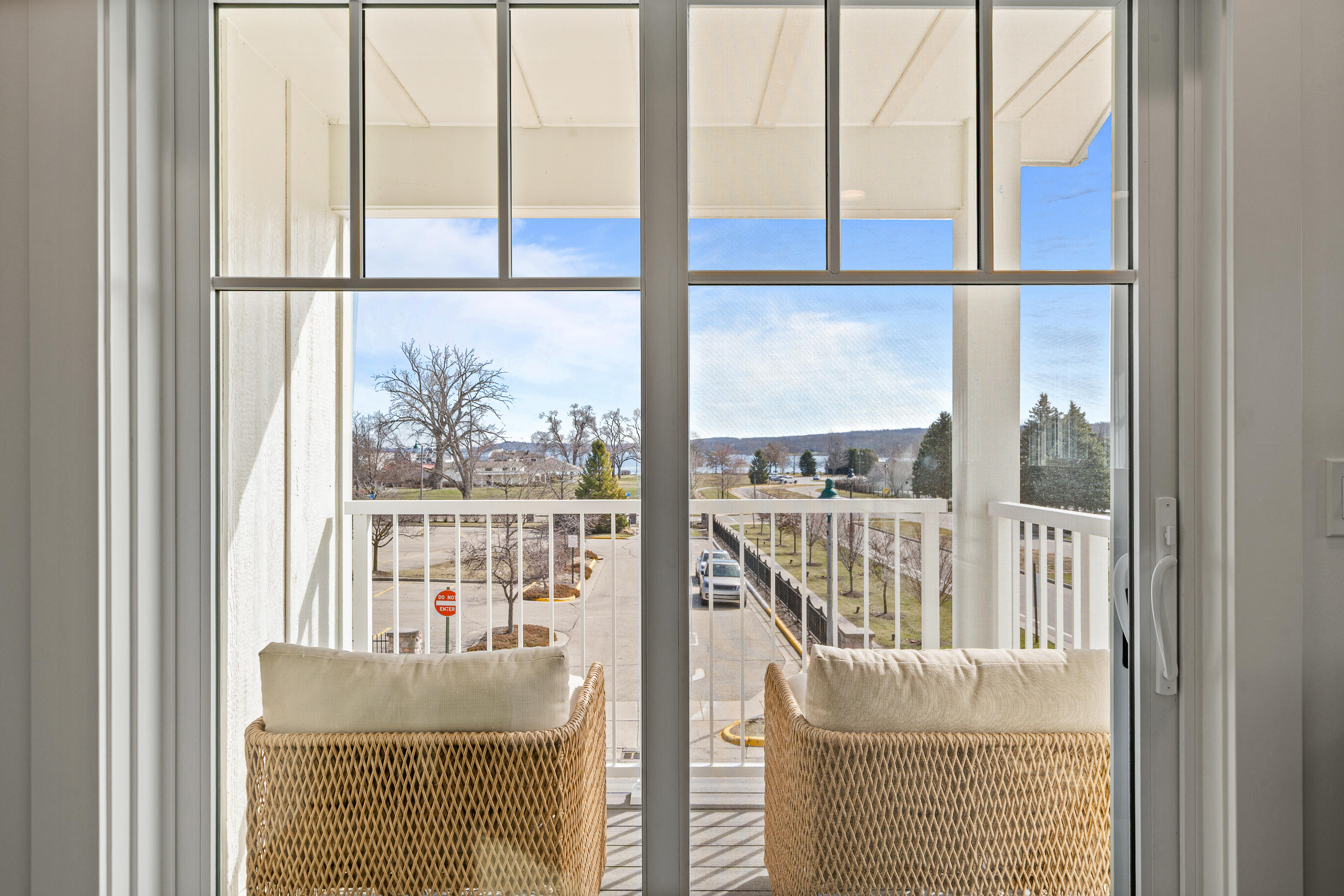 278 High Street, Unit 9 Fontana, WI 53125 - Photo 60 of 111 278 High St-92