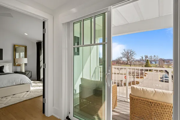 $1,765,000 | 278 High Street, Unit 9, Fontana, WI 53125