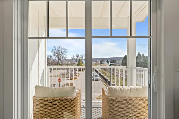 $1,765,000 | 278 High Street, Unit 9, Fontana, WI 53125