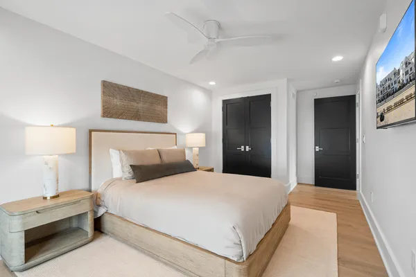 $1,765,000 | 278 High Street, Unit 9, Fontana, WI 53125