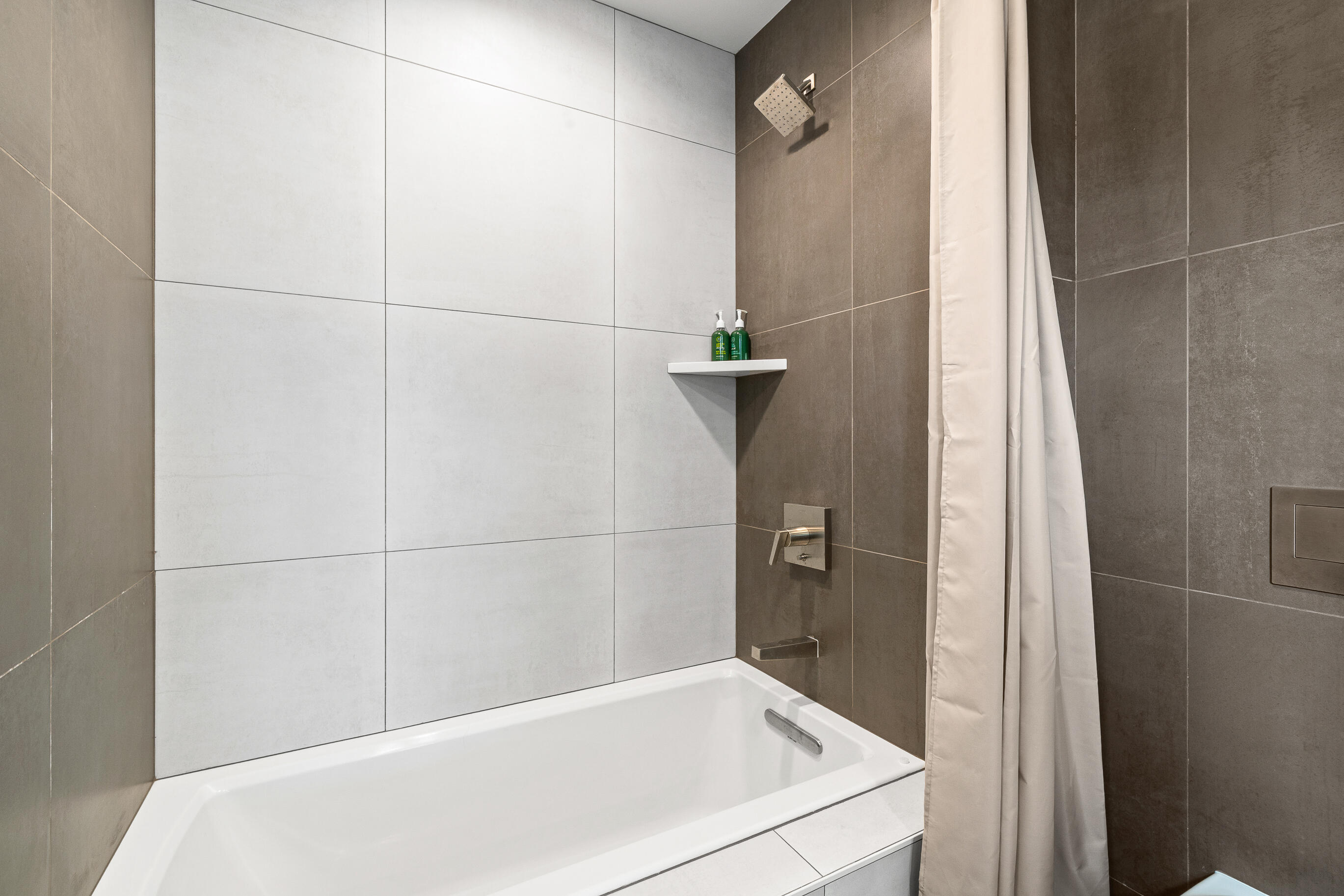 278 High Street, Unit 9 Fontana, WI 53125 - Photo 80 of 111 Shower over Tub