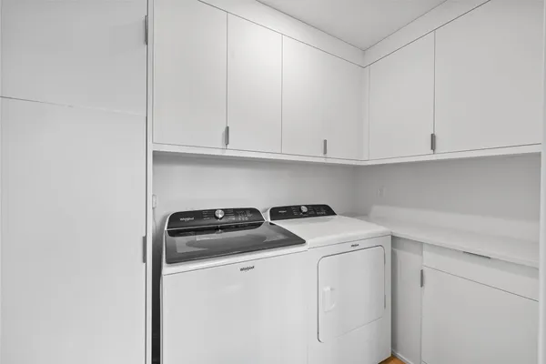 $1,765,000 | 278 High Street, Unit 9, Fontana, WI 53125