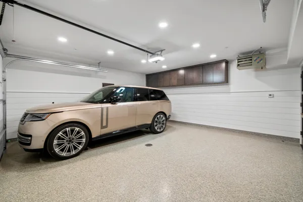 $1,765,000 | 278 High Street, Unit 9, Fontana, WI 53125