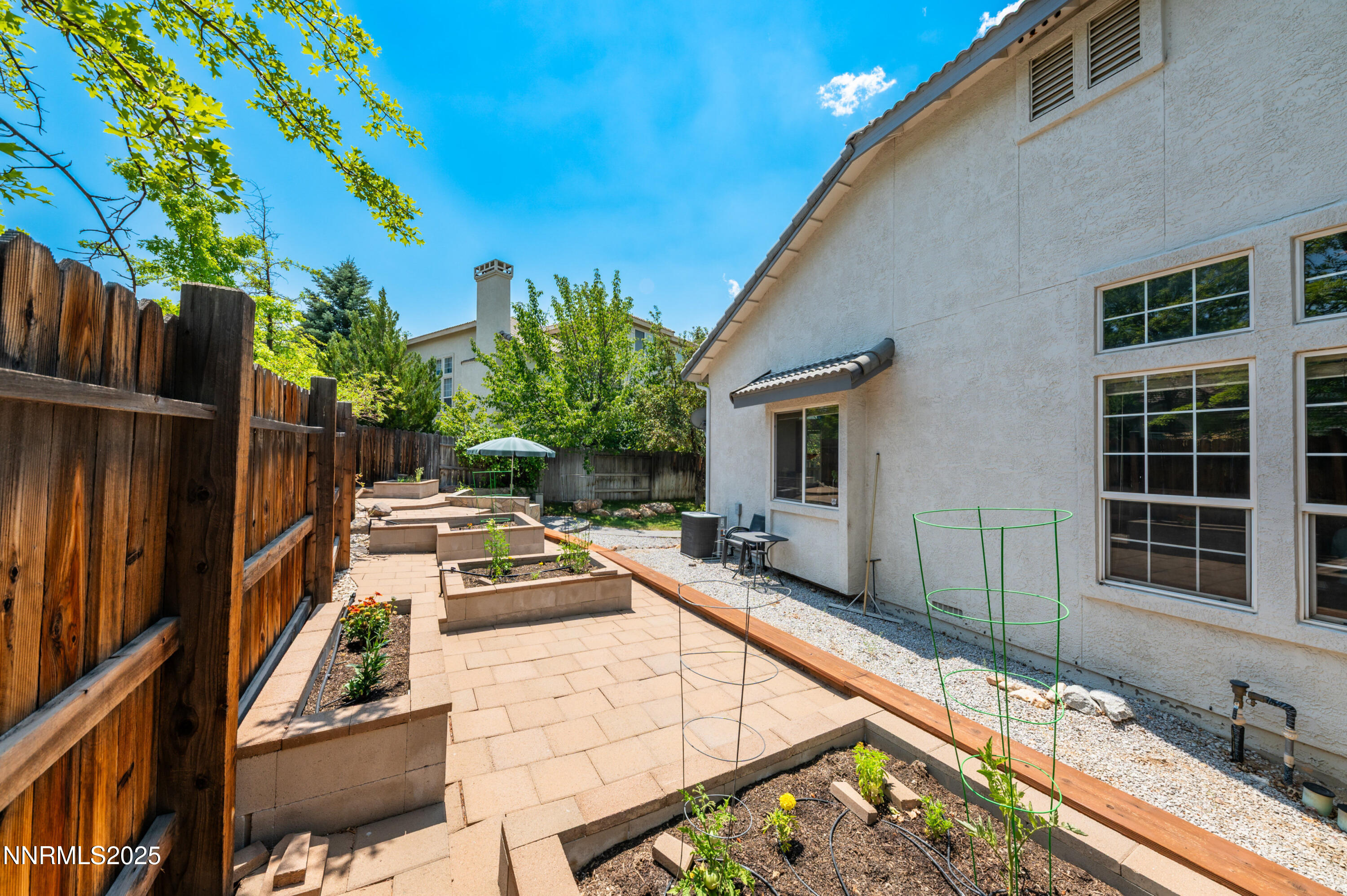 4999 Foxcreek Trail Reno, NV 89519 - Photo 39 of 46 f-1064_910