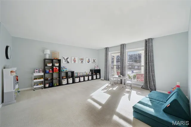 $525,000 | 323 Algonquin Drive, Ballwin, MO 63011