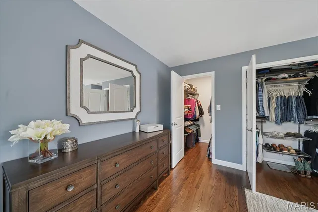 $525,000 | 323 Algonquin Drive, Ballwin, MO 63011