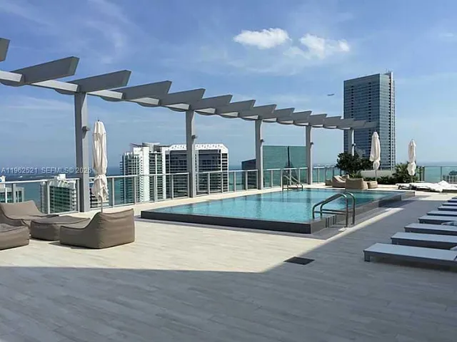 $4,450 | 1100 South Miami Avenue, Unit 1710, Miami, FL 33130