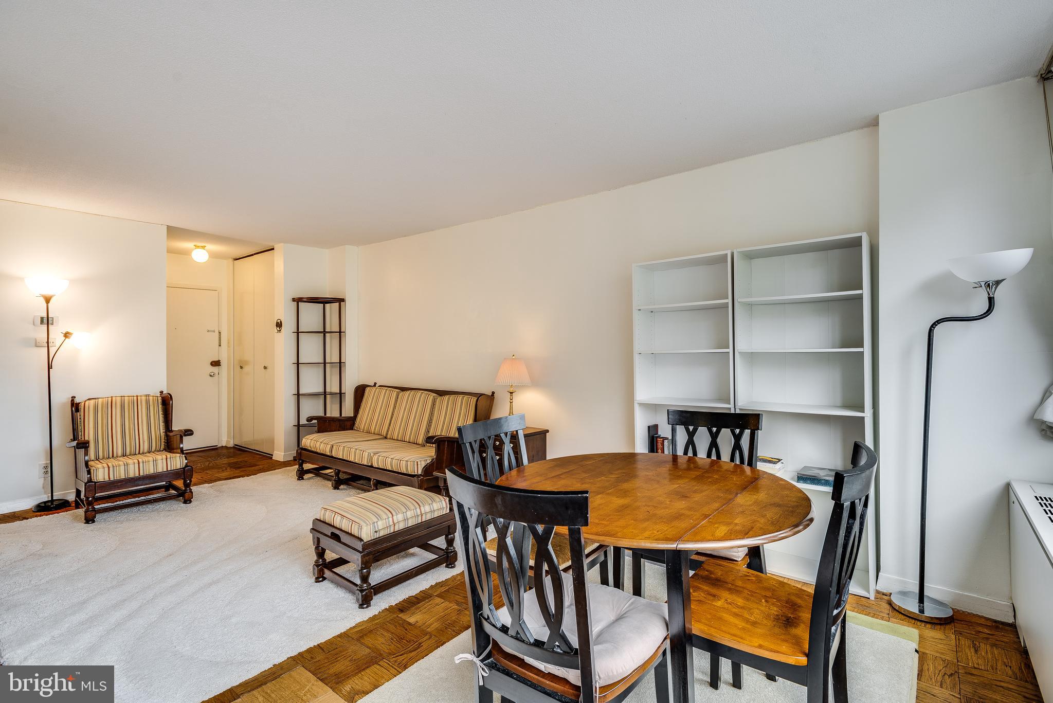 2201 L Street Northwest, Unit 412 Washington, DC 20037 - Photo 4 of 20