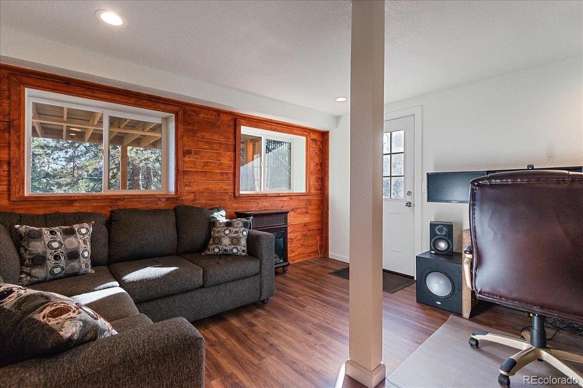 33424 Freda Road Pine, CO 80470 - Photo 5 of 32 Gallery Image 5