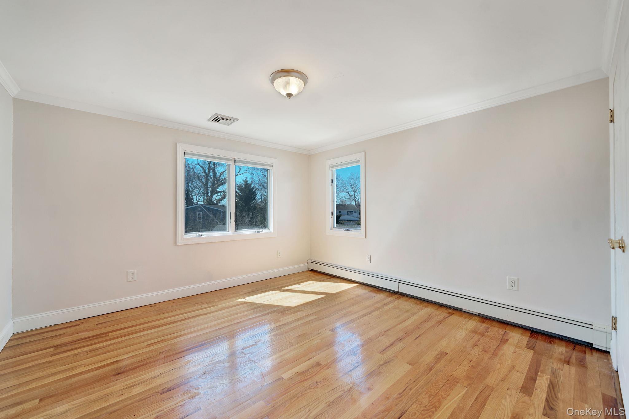 76 Balcom Road Farmingdale, NY 11735 - Photo 14 of 23