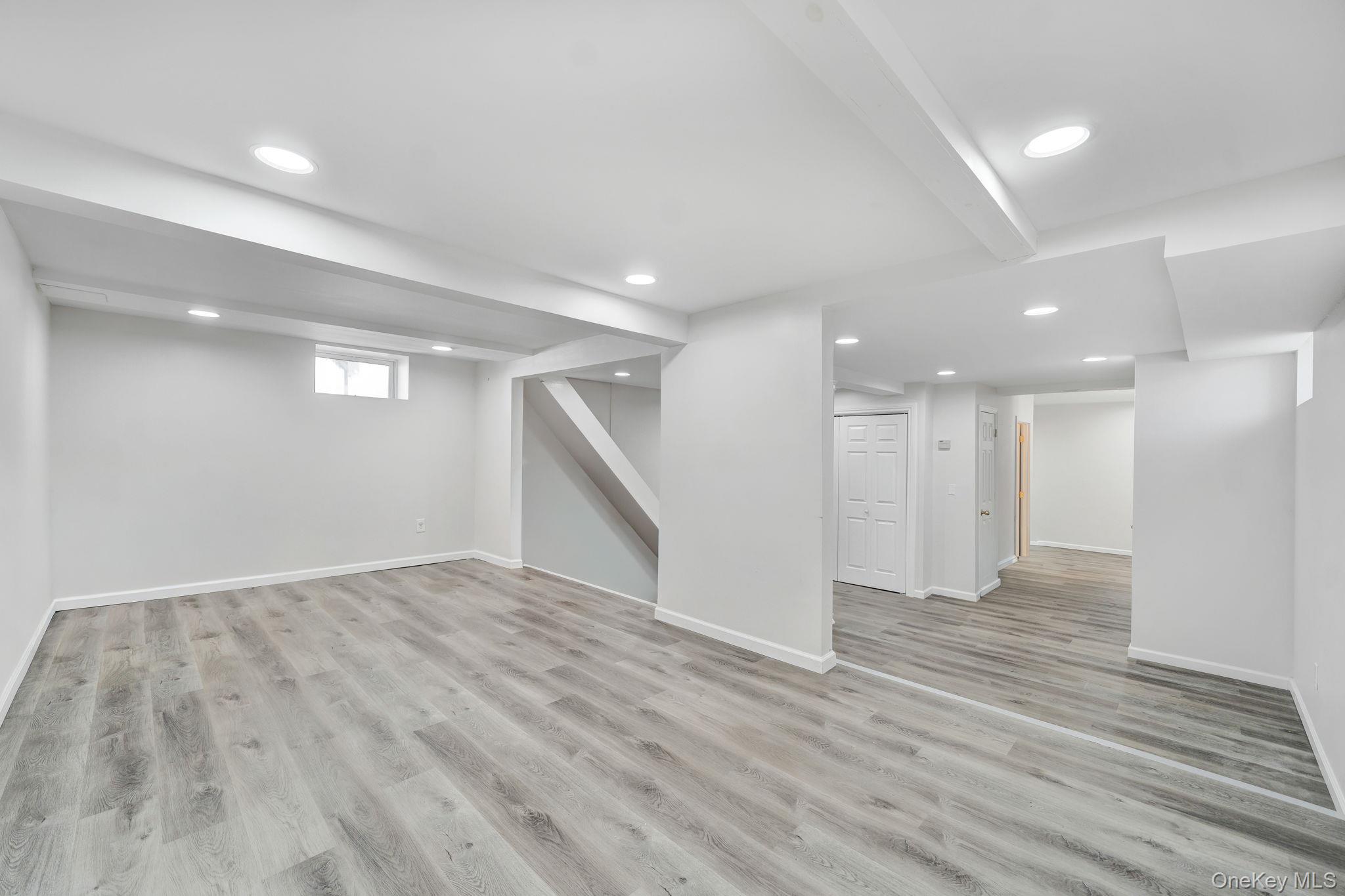 76 Balcom Road Farmingdale, NY 11735 - Photo 17 of 23