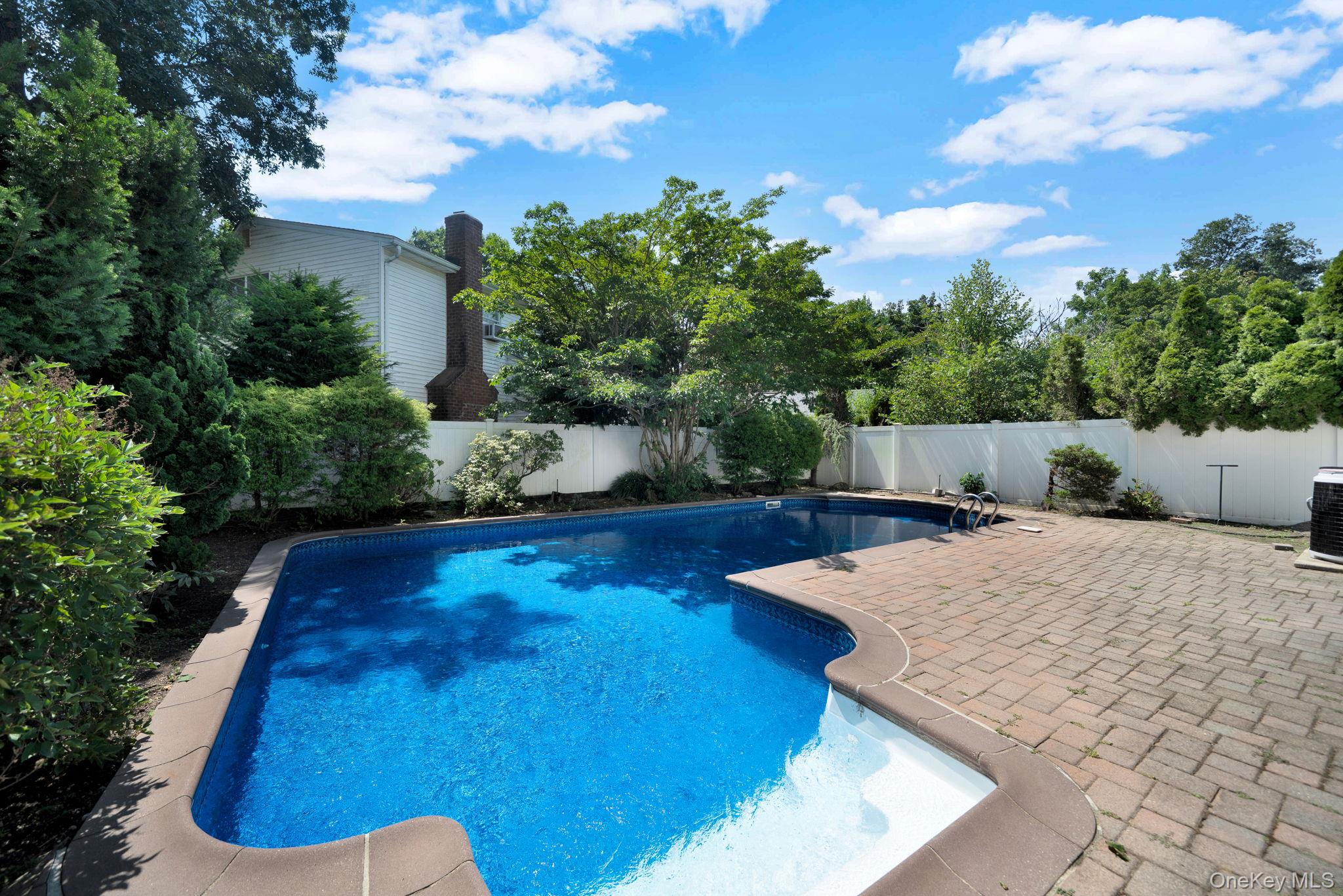 76 Balcom Road Farmingdale, NY 11735 - Photo 22 of 23