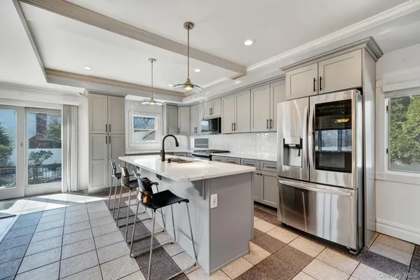 $998,888 | 76 Balcom Road, Farmingdale, NY 11735