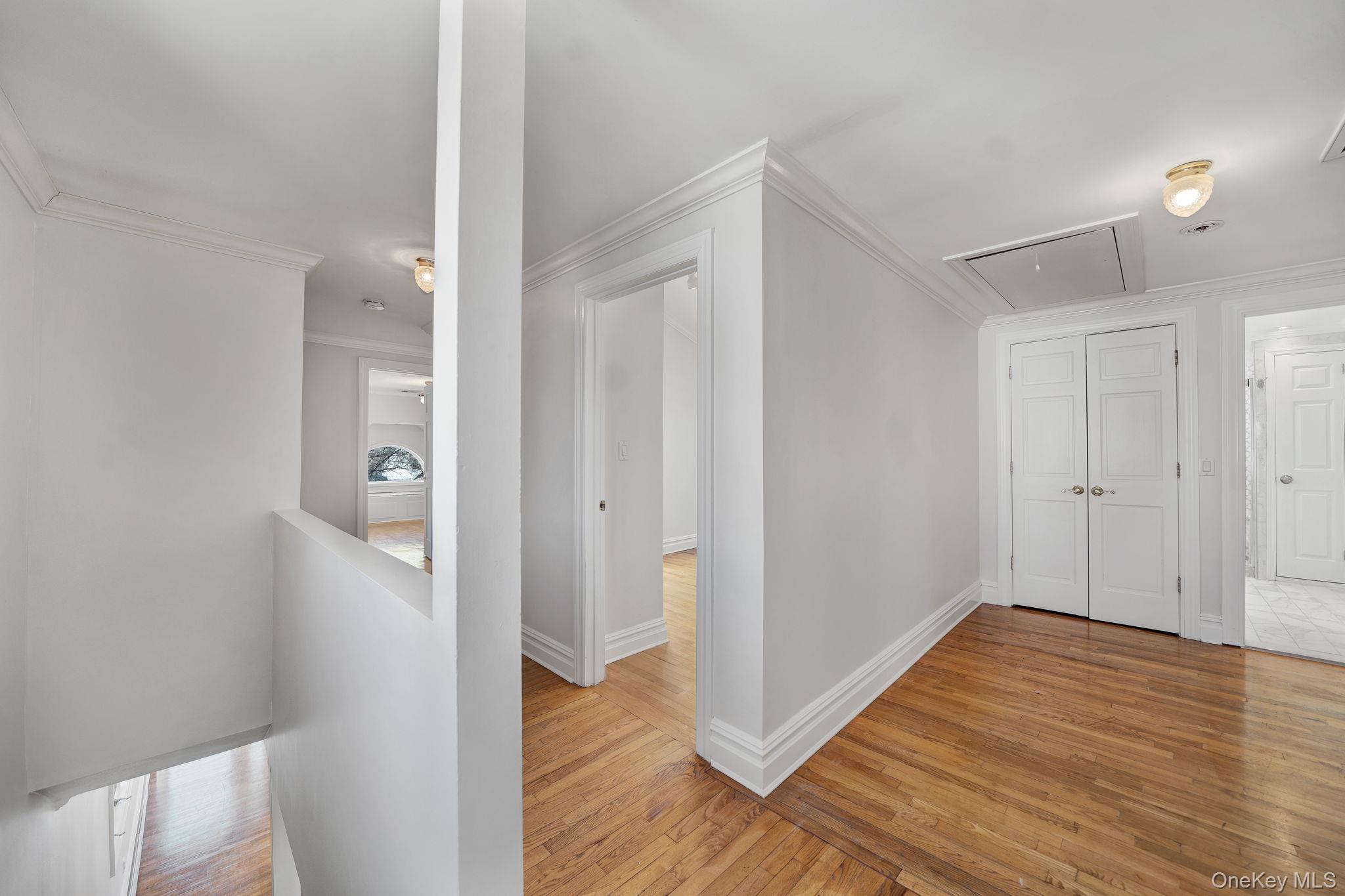 76 Balcom Road Farmingdale, NY 11735 - Photo 8 of 23