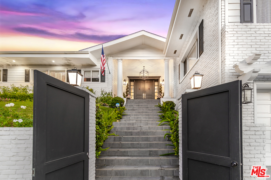 15771 Royal Ridge Road Sherman Oaks, CA 91403 - Photo 2 of 41 Gallery Image 2