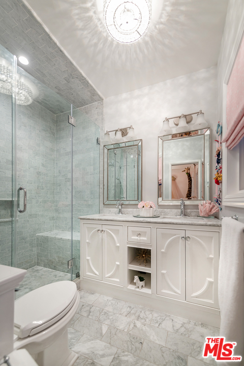15771 Royal Ridge Road Sherman Oaks, CA 91403 - Photo 25 of 41 Gallery Image 25