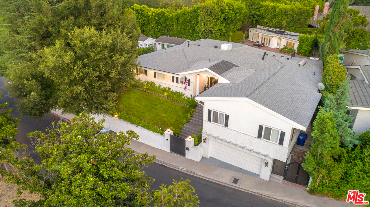 15771 Royal Ridge Road Sherman Oaks, CA 91403 - Photo 41 of 41 Gallery Image 41