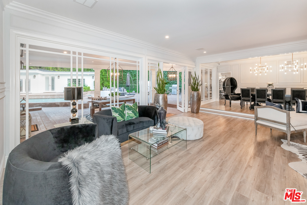 15771 Royal Ridge Road Sherman Oaks, CA 91403 - Photo 8 of 41 Gallery Image 8