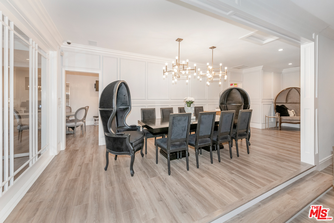 15771 Royal Ridge Road Sherman Oaks, CA 91403 - Photo 9 of 41 Gallery Image 9