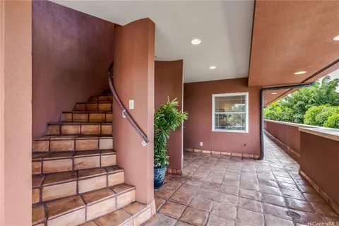 $5,560,000 | 3063 Diamond Head Road, Honolulu, HI 96815