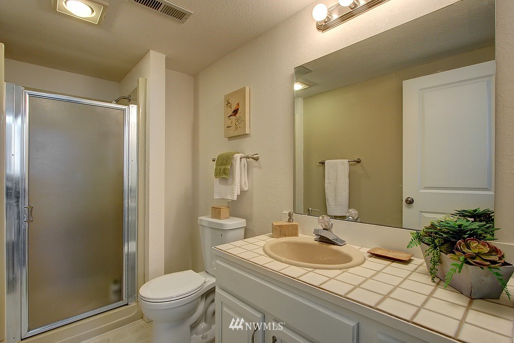1224 North 32nd Street Renton, WA 98056 - Photo 14 of 18