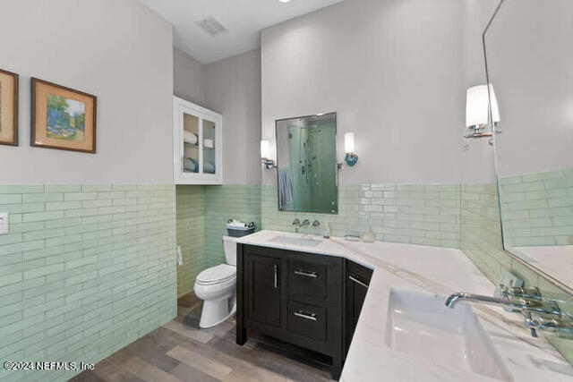 930 Ruth Avenue Jacksonville Beach, FL 32250 - Photo 17 of 34 930 Ruth Ave Jacksonville-small-019-020-
