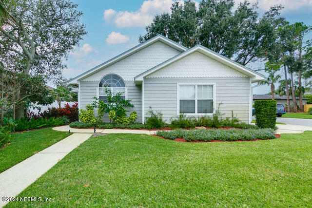 930 Ruth Avenue Jacksonville Beach, FL 32250 - Photo 3 of 34 930 Ruth Ave Jacksonville-small-002-031-