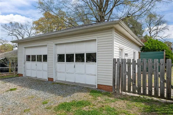 $399,900 | 303 East Swannanoa Avenue, Liberty, NC 27298
