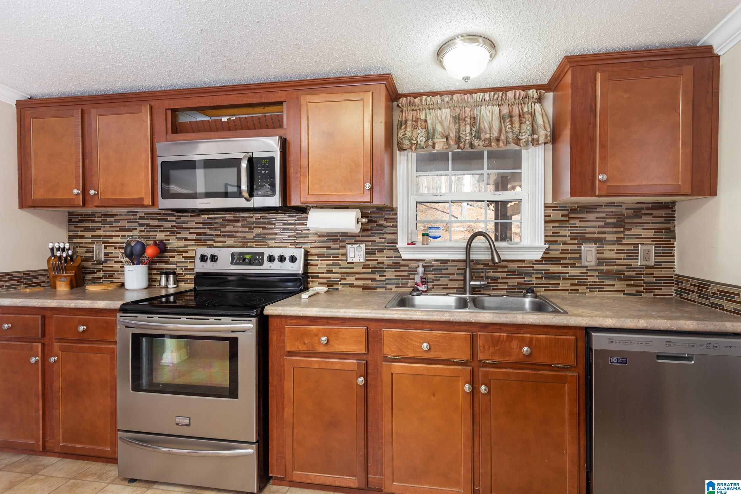 1402 Springhill Road Talladega, AL 35160 - Photo 10 of 46