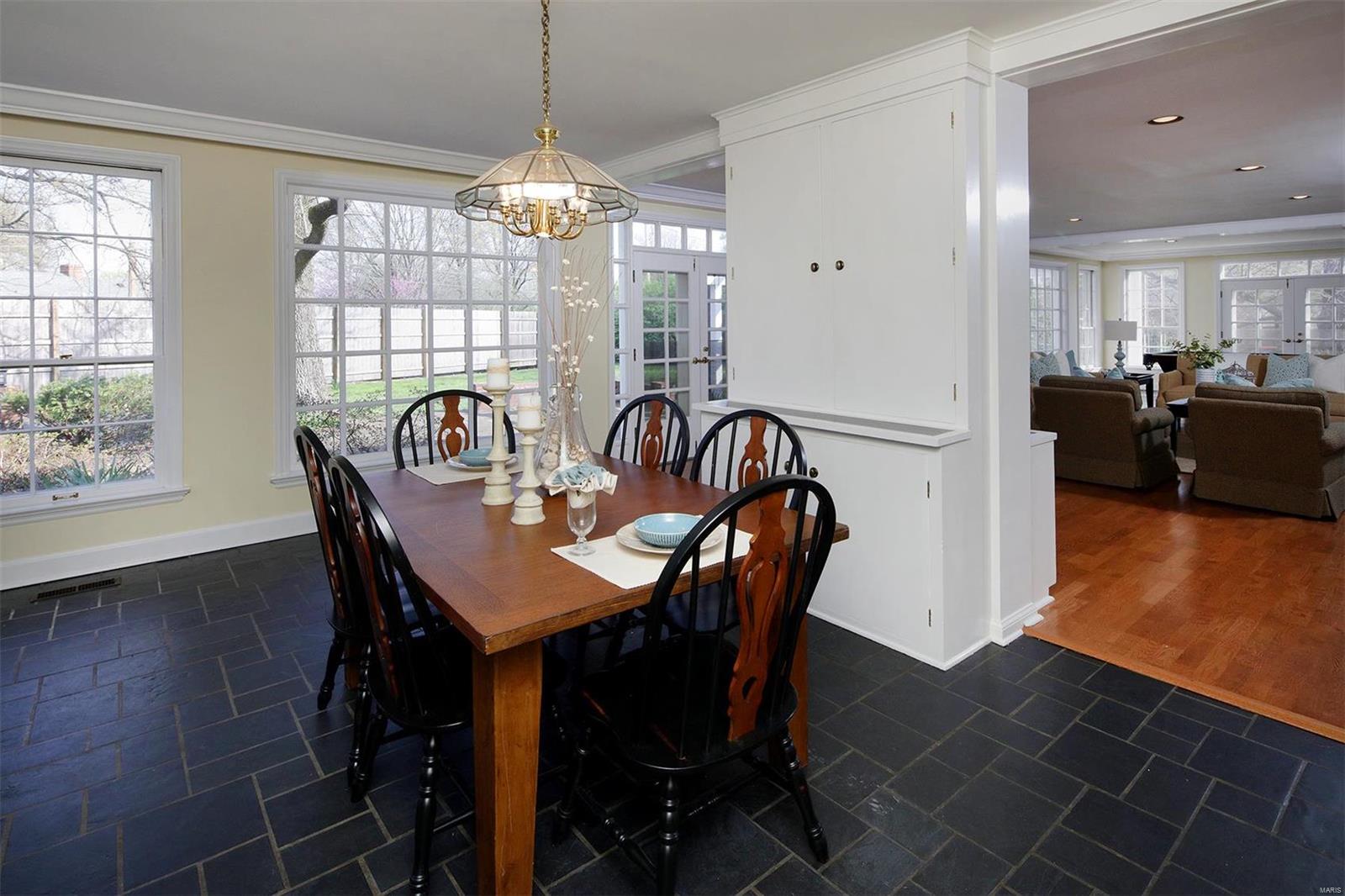 4 Ridgetop Drive St. Louis, MO 63117 - Photo 17 of 42 Gallery Image 17
