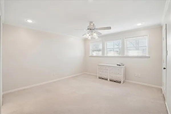 $799,000 | 604 South Hampton Road, Oak Leaf, TX 75154