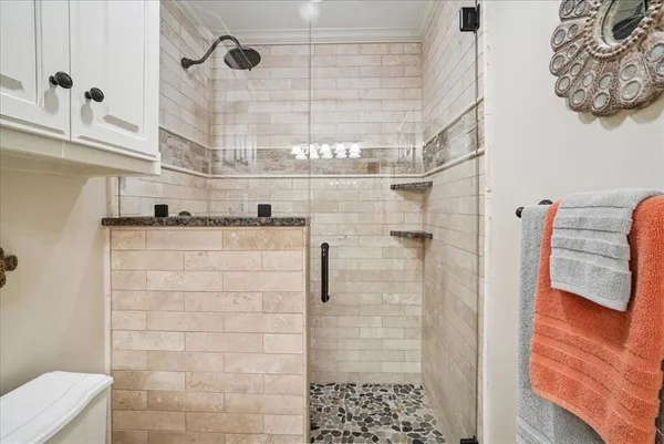 $799,000 | 604 South Hampton Road, Oak Leaf, TX 75154