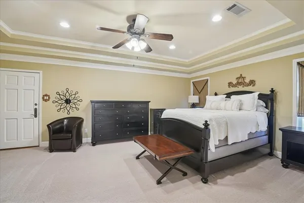 $799,000 | 604 South Hampton Road, Oak Leaf, TX 75154