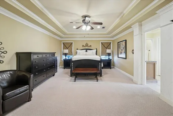 $799,000 | 604 South Hampton Road, Oak Leaf, TX 75154