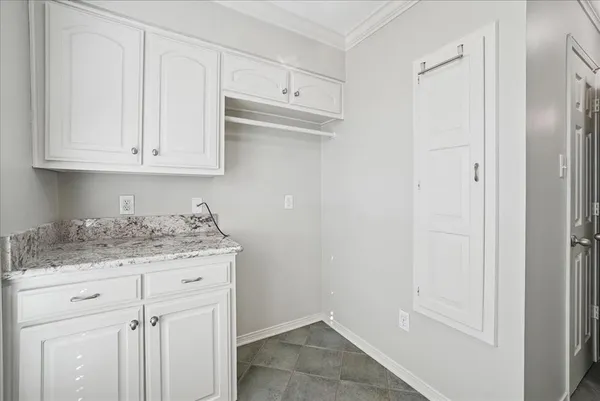 $799,000 | 604 South Hampton Road, Oak Leaf, TX 75154