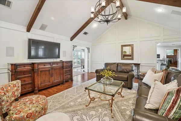 $799,000 | 604 South Hampton Road, Oak Leaf, TX 75154